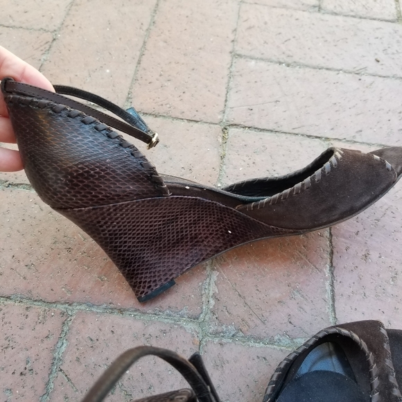 GUCCI Snakeskin Whipstitch Ankle Strap Wedges - Picture 7 of 11